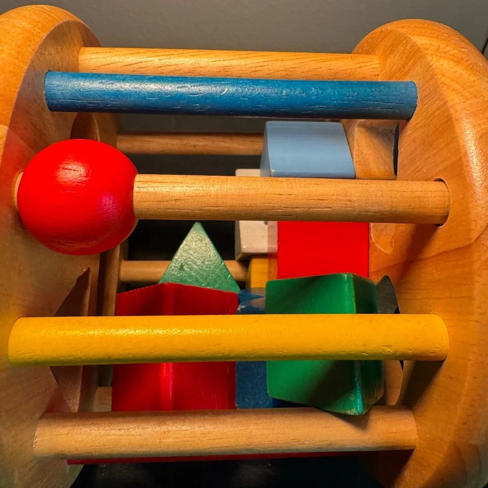 Walter wooden Shape Sorter